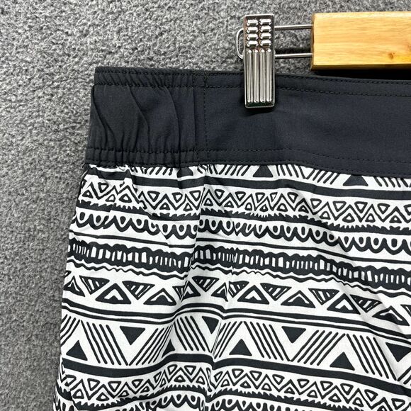 TYR Swimwear Men's XL Gray Native Stripes Built In Boxer Swim Shorts NWT - Picture 13 of 16